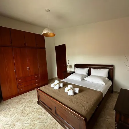 Ariadnishouse Apartment